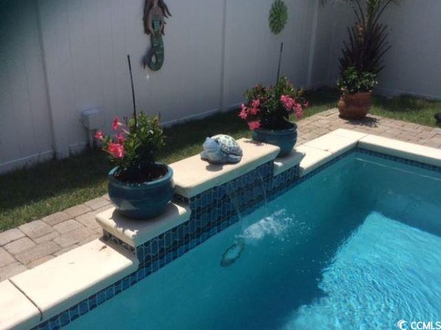 1605 Dogwood Dr. N, Surfside Beach, SC 29575