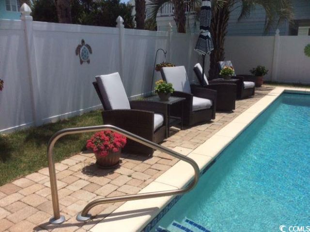 1605 Dogwood Dr. N, Surfside Beach, SC 29575