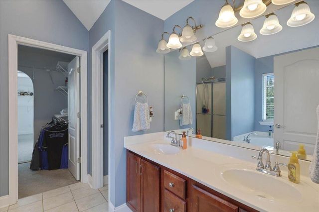 340 Gladstone Drive, Ringgold, GA 30736
