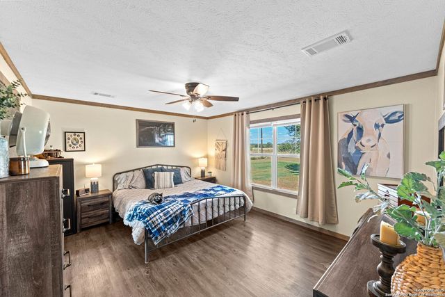 230 County Road 426, Stockdale, TX 78160