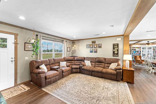 230 County Road 426, Stockdale, TX 78160