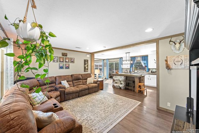 230 County Road 426, Stockdale, TX 78160