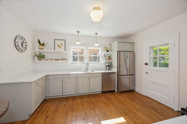 7605 Washington Boulevard, River Forest, IL 60305