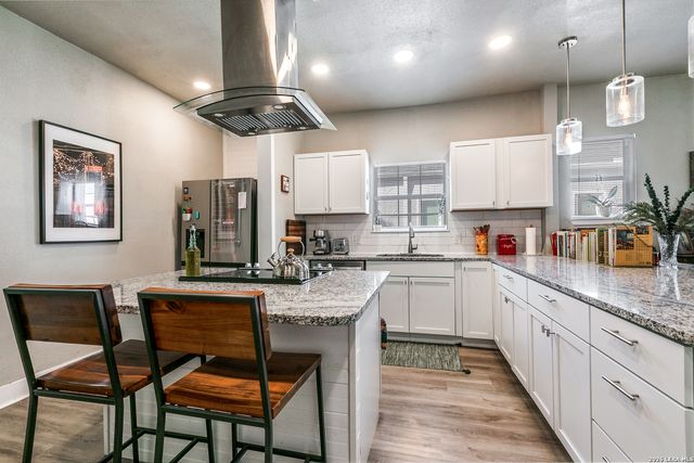 1830 W Magnolia, San Antonio, TX 78201