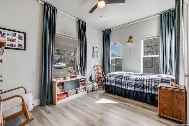 1830 W Magnolia, San Antonio, TX 78201