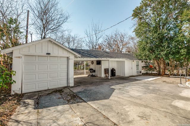 1830 W Magnolia, San Antonio, TX 78201