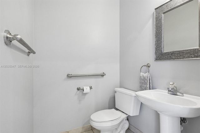 612 SW 6th St, Fort Lauderdale, FL 33315