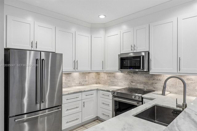 612 SW 6th St, Fort Lauderdale, FL 33315
