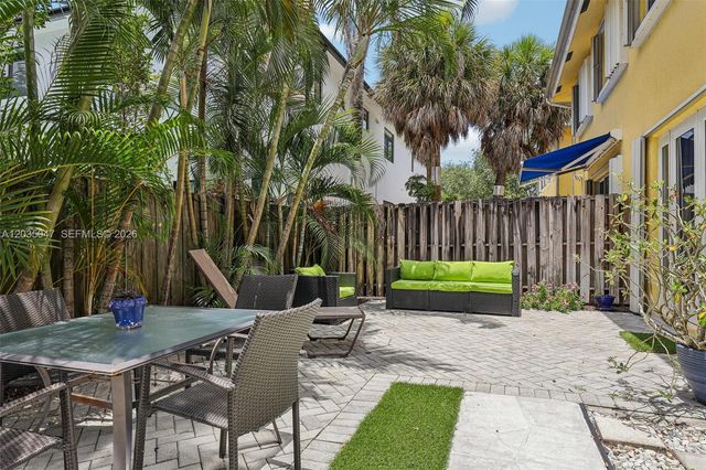 612 SW 6th St, Fort Lauderdale, FL 33315