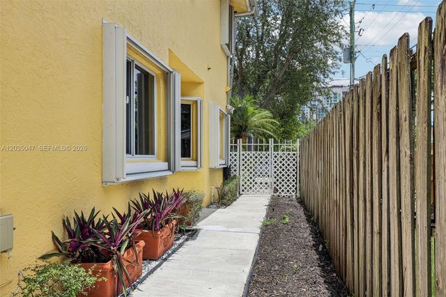 612 SW 6th St, Fort Lauderdale, FL 33315
