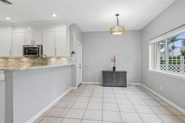 612 SW 6th St, Fort Lauderdale, FL 33315