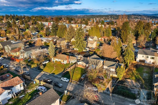 8444 46th Avenue S, Seattle, WA 98118