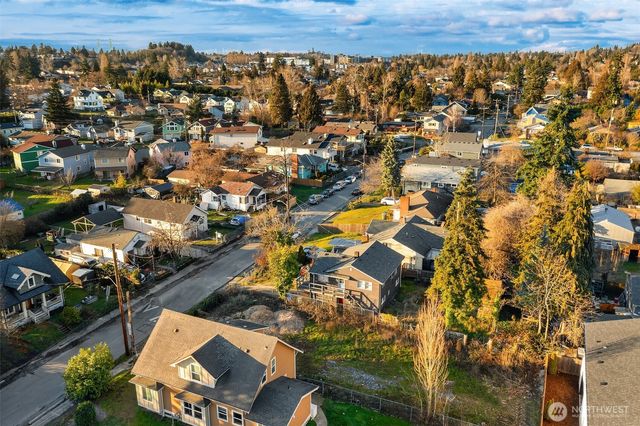 8444 46th Avenue S, Seattle, WA 98118