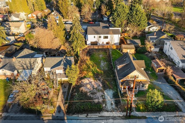 8444 46th Avenue S, Seattle, WA 98118