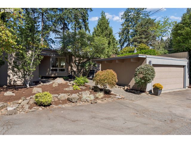 17167 CEDAR Rd, Lake Oswego, OR 97034