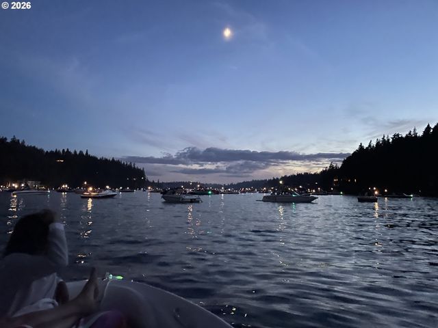 17167 CEDAR Rd, Lake Oswego, OR 97034