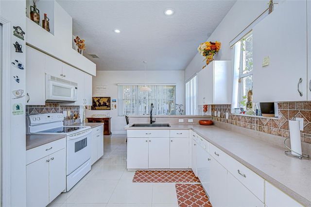 2279 CROSS TEE COURT, Brooksville, FL 34604