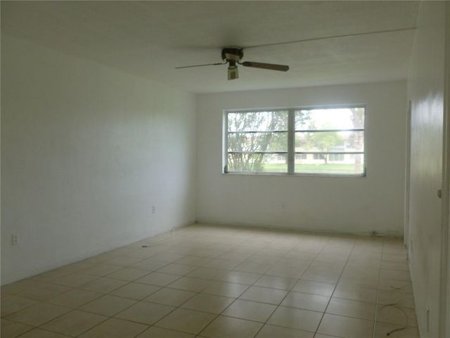 2940 NE 203RD Street C102, Aventura, FL 33180