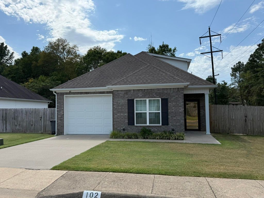 102 Sunflower Street, Hot Springs, AR 71901
