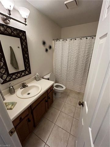 5005 Country Lane, Archdale, NC 27263