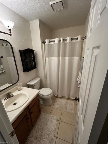 5005 Country Lane, Archdale, NC 27263