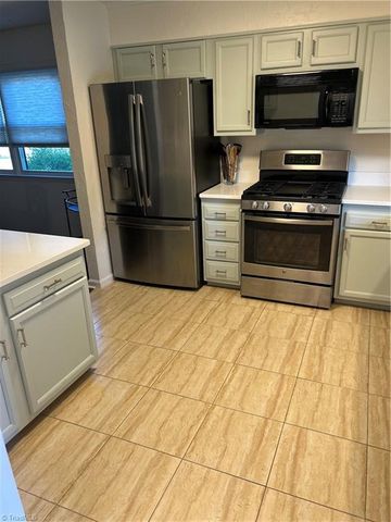 5005 Country Lane, Archdale, NC 27263