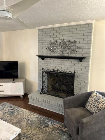 5005 Country Lane, Archdale, NC 27263