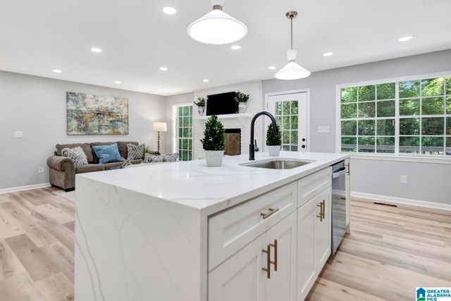 1036 MELISSA CIRCLE, Leeds, AL 35094