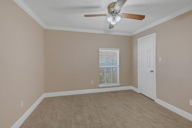 2910 Norwich Street, Pearland, TX 77584