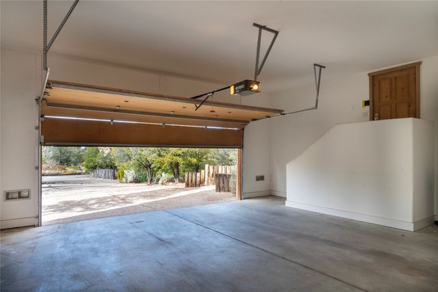 860 Camino Chaco, Santa Fe, NM 87501