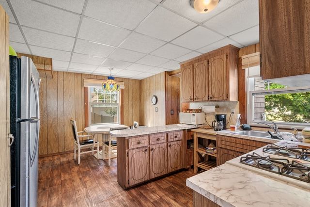 9 K Street, Hull, MA 02045