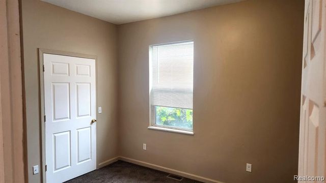 98 Eldredge Street, Mount Clemens, MI 48043