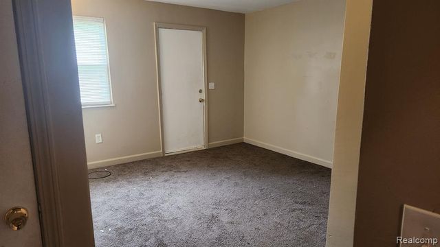 98 Eldredge Street, Mount Clemens, MI 48043