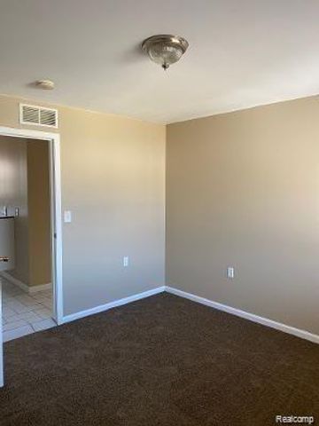 98 Eldredge Street, Mount Clemens, MI 48043