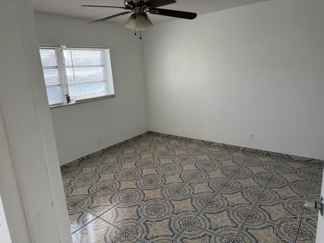 4101 NW 26th Street 260, Lauderhill, FL 33313