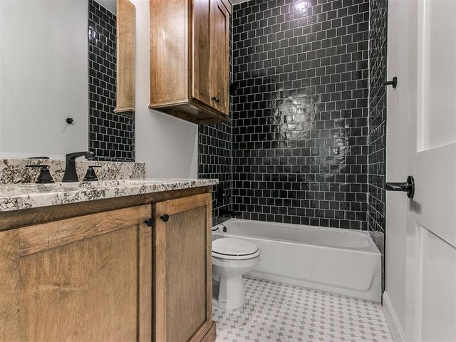 2220 NW 227th Street, Edmond, OK 73025