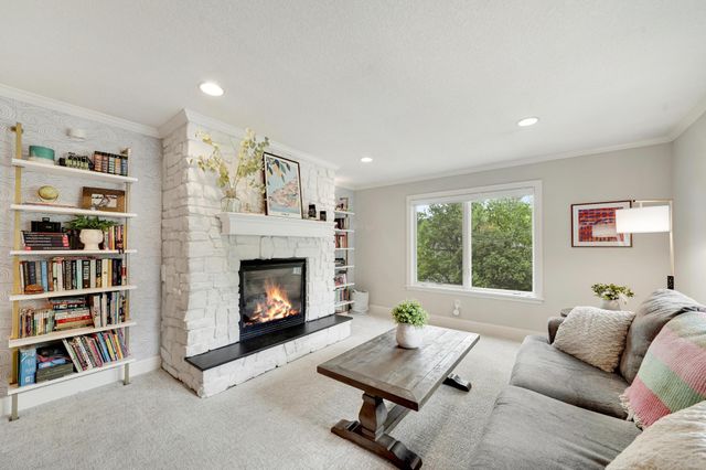 6912 Paiute Drive, Edina, MN 55439