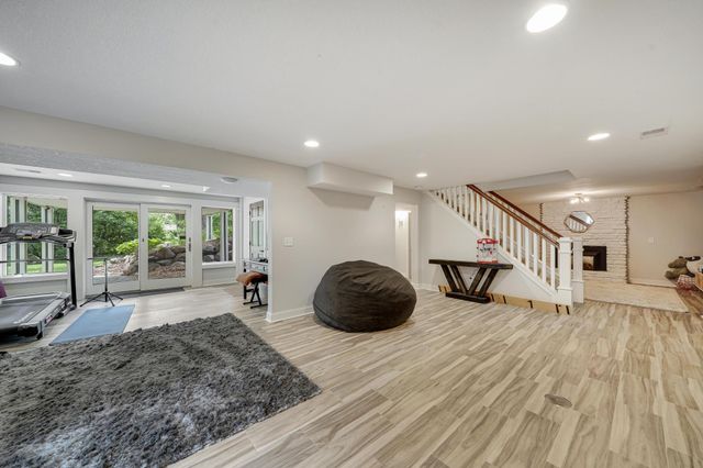 6912 Paiute Drive, Edina, MN 55439
