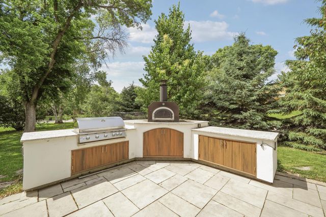 6912 Paiute Drive, Edina, MN 55439