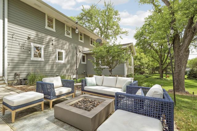 6912 Paiute Drive, Edina, MN 55439
