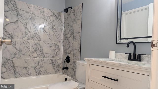 6844 HEATHERWAY CT, Alexandria, VA 22315