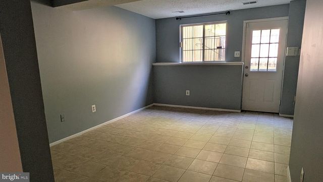 6844 HEATHERWAY CT, Alexandria, VA 22315