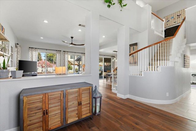 346 S Manley Rd, Ripon, CA 95366