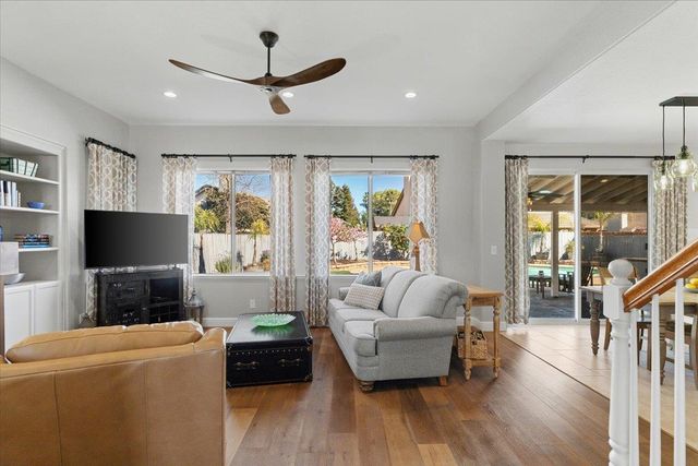 346 S Manley Rd, Ripon, CA 95366