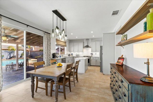 346 S Manley Rd, Ripon, CA 95366