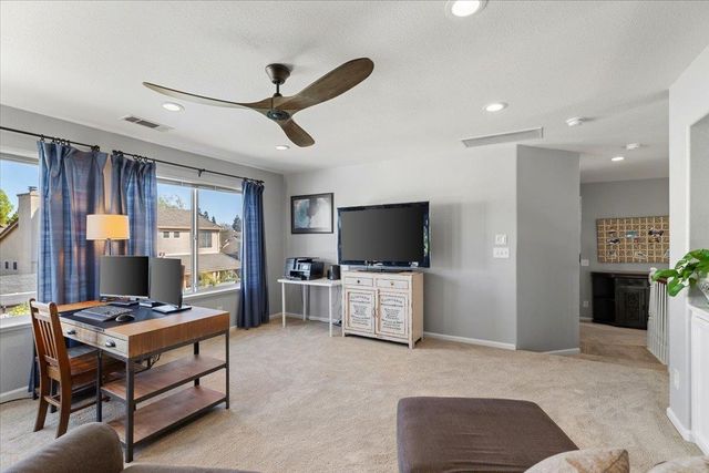 346 S Manley Rd, Ripon, CA 95366