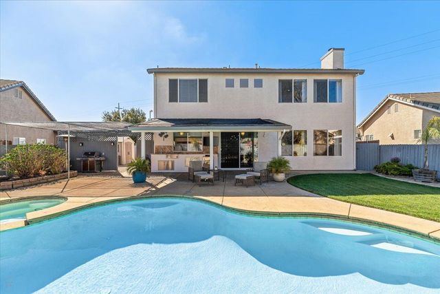 346 S Manley Rd, Ripon, CA 95366