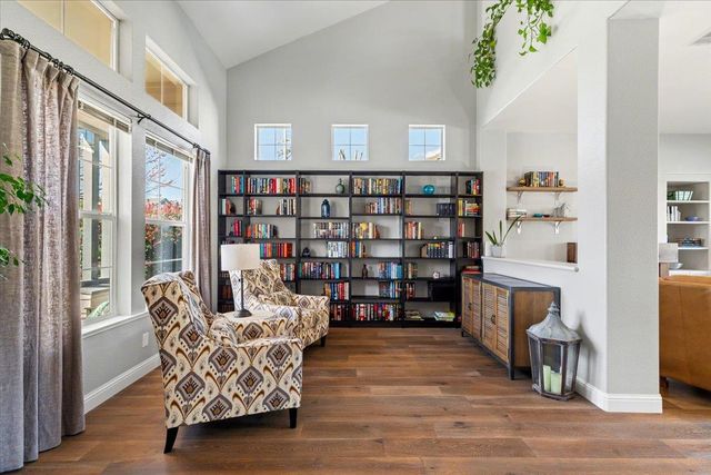 346 S Manley Rd, Ripon, CA 95366