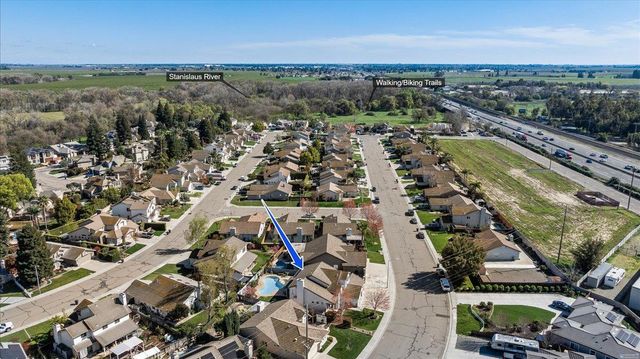 346 S Manley Rd, Ripon, CA 95366