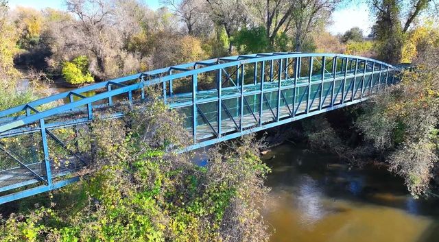 346 S Manley Rd, Ripon, CA 95366